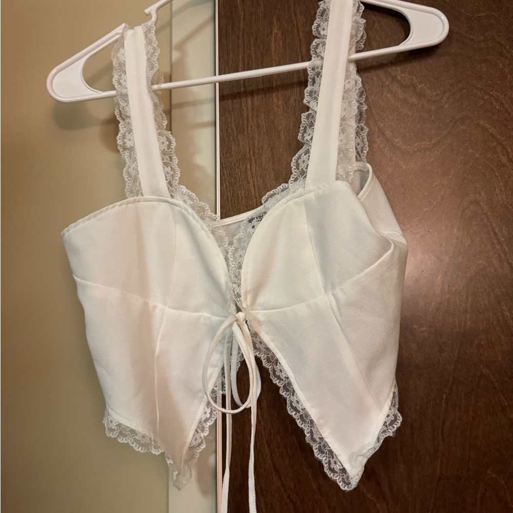 BUNDLE! Cute tops! for only 35